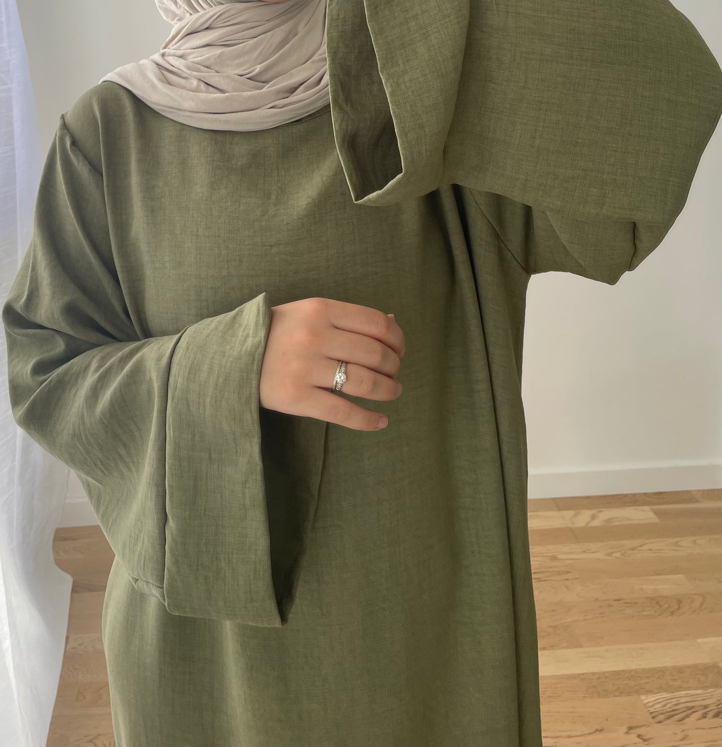 Abaya Mina