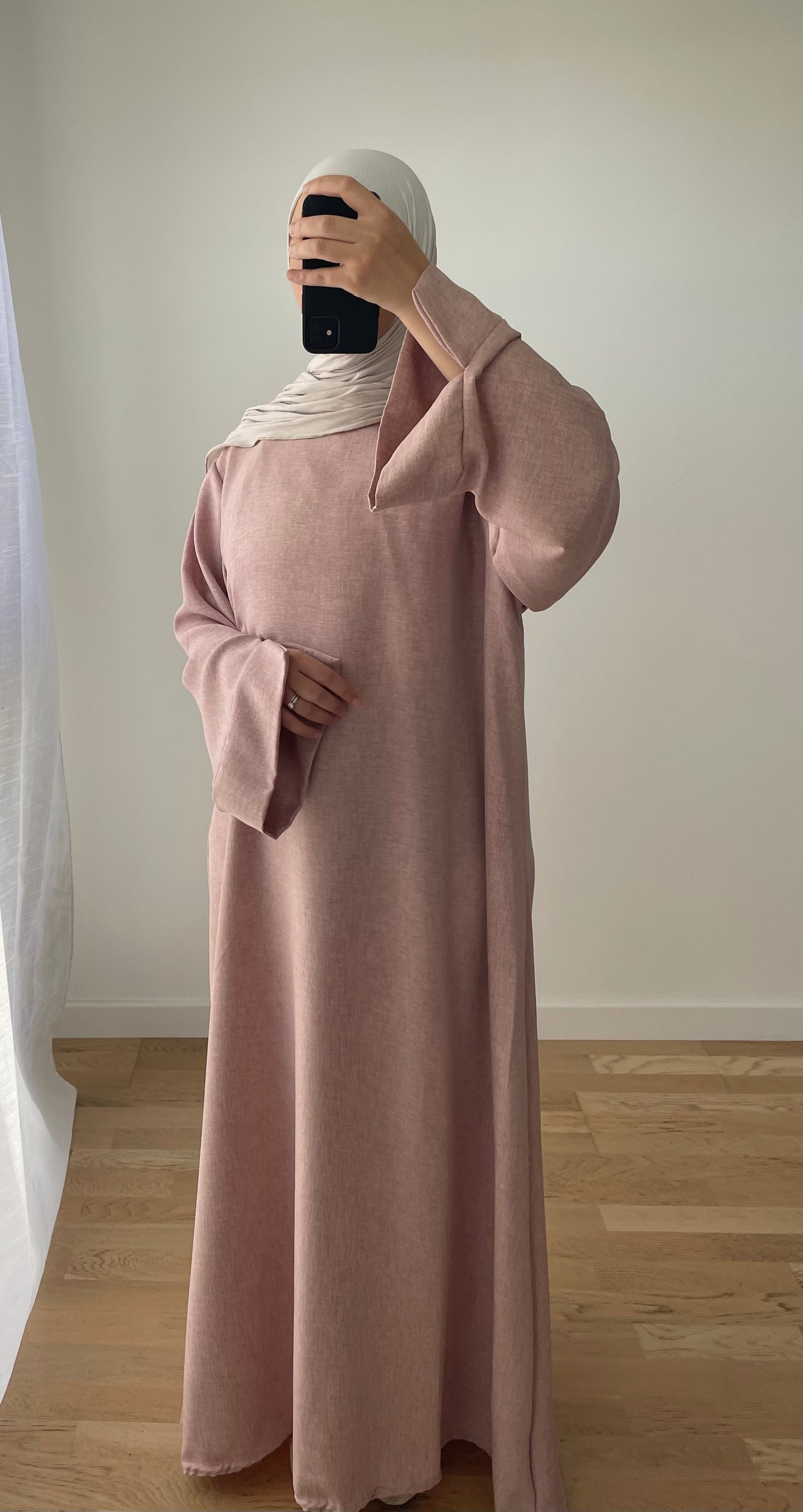 Abaya Mina