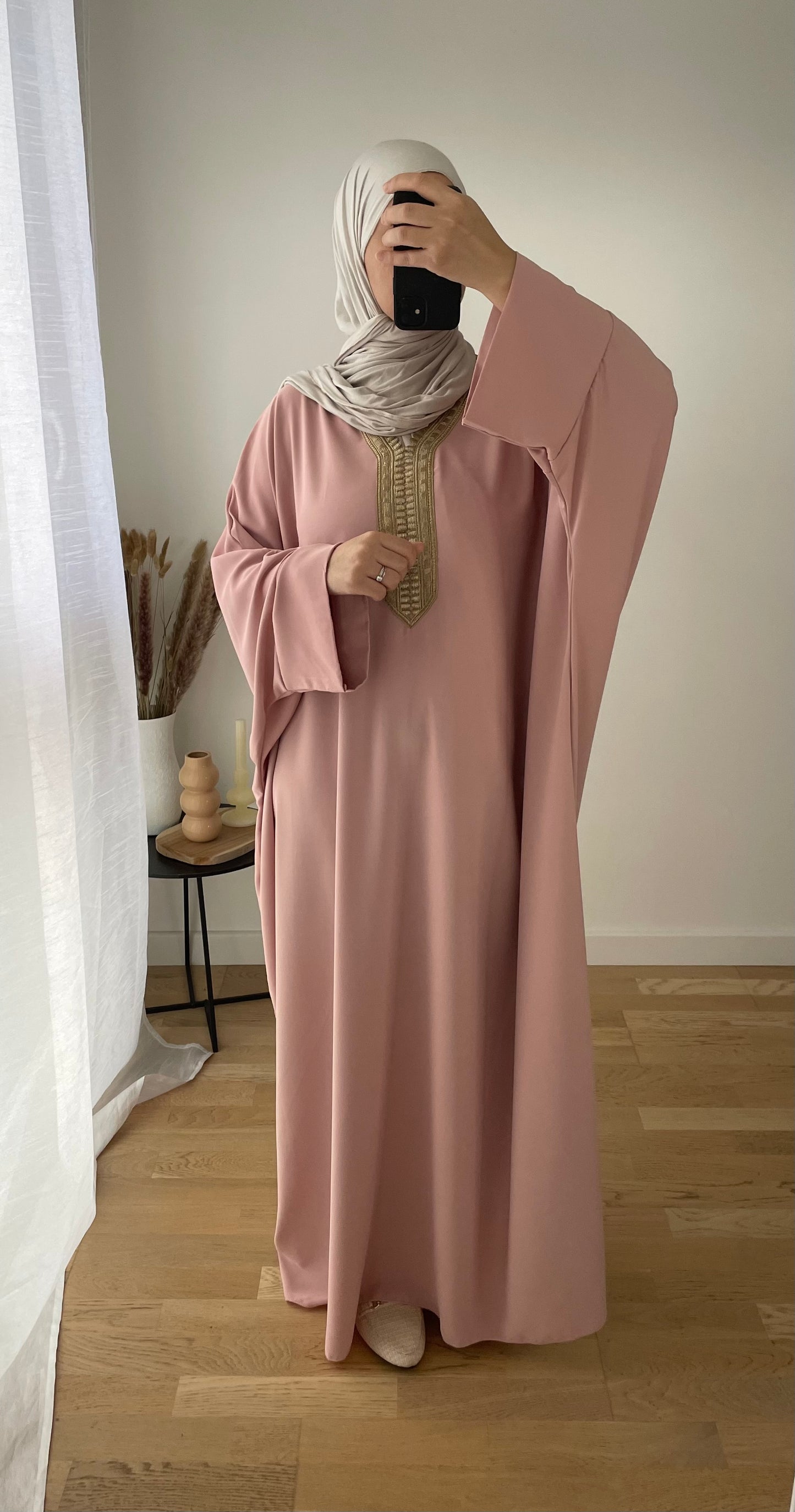 Abaya Sanna