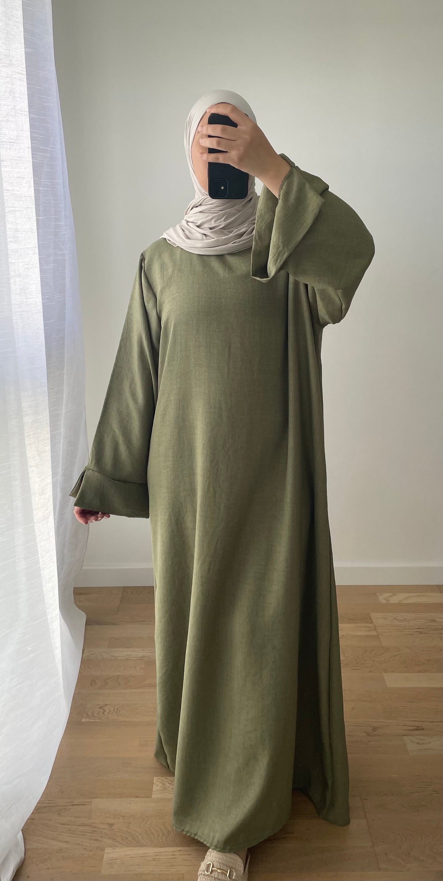 Abaya Mina