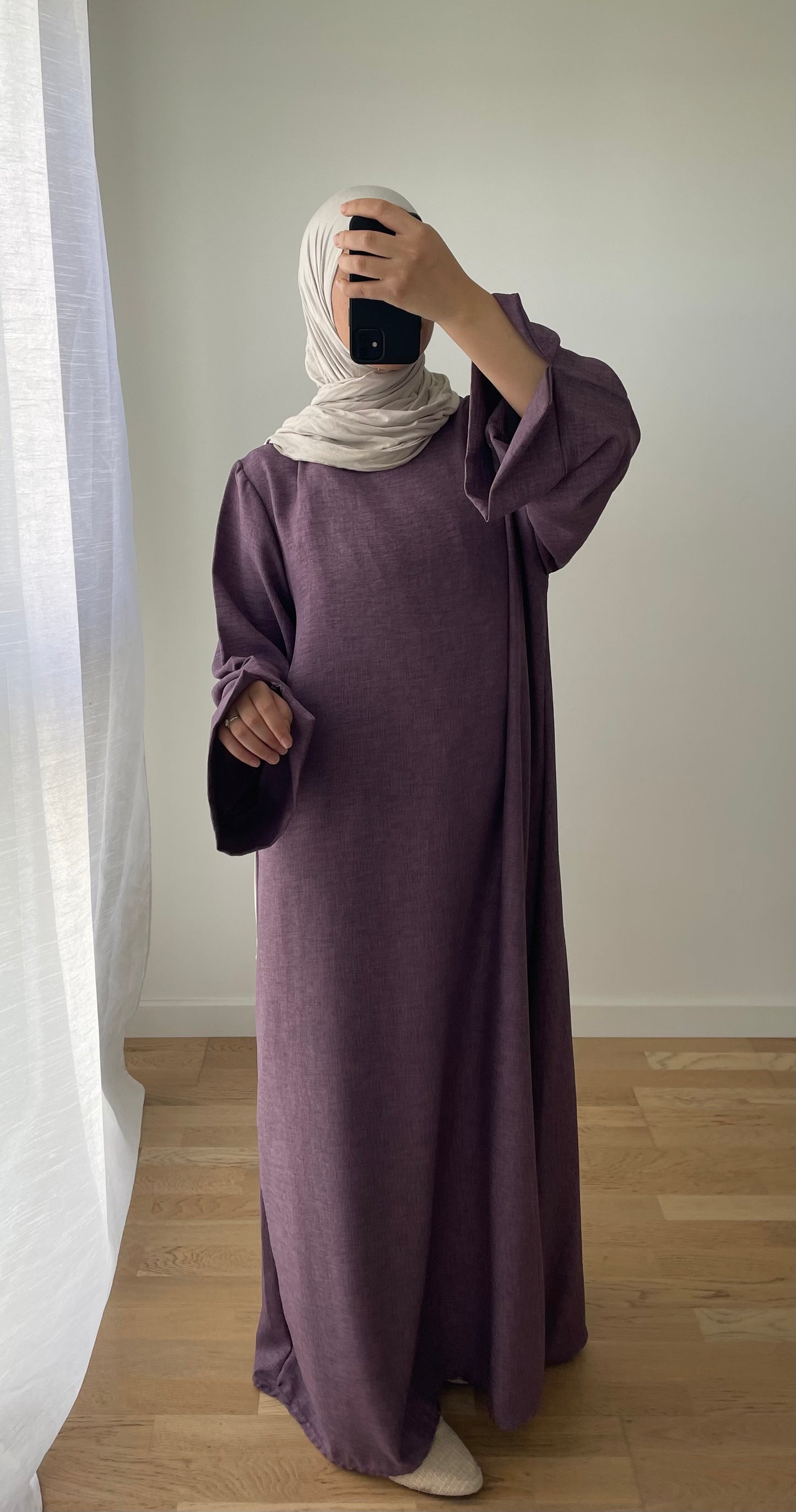 Abaya Mina